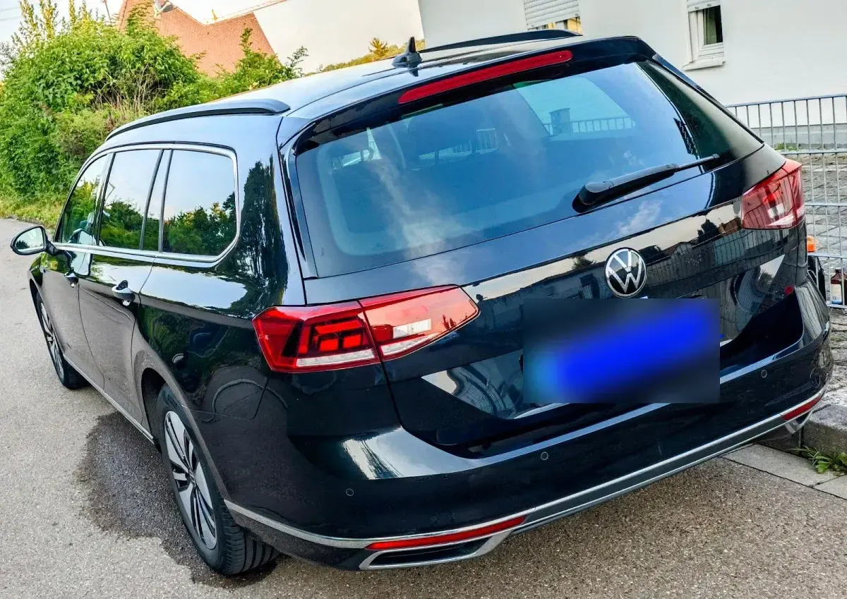 Gebraucht VW Passat GTE 218 PS (160 kW) 2021 Schwarz Kombi