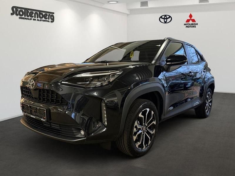 Schwarz Gebraucht 2024 Toyota Yaris Cross SUV | 26.980 € (Superpreis) - Bild 1/4