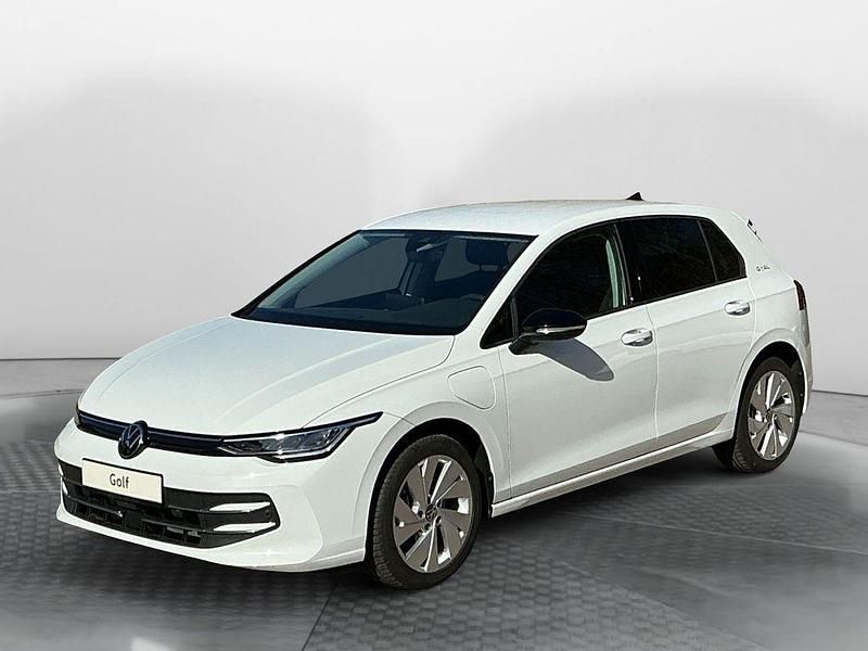 Gebraucht VW Golf VIII Goal 205 PS (150 kW) 2025 Pure white Limousine