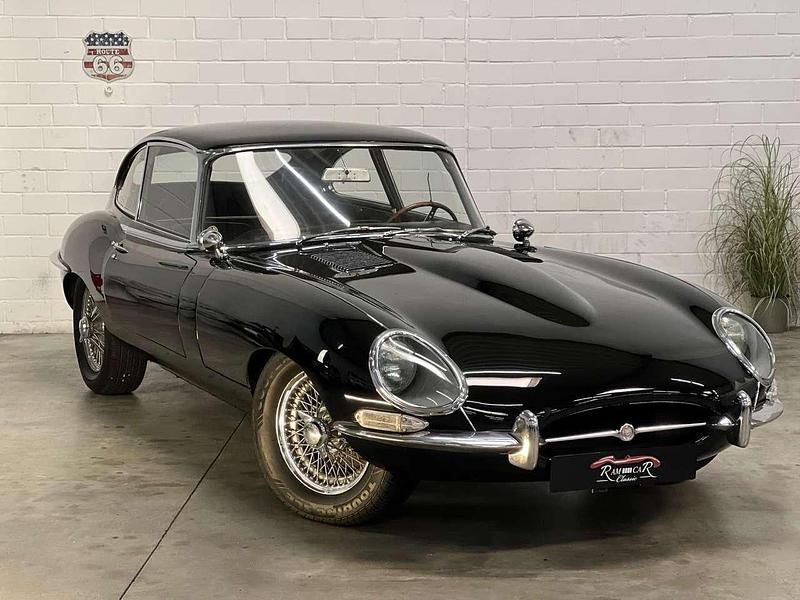 Usata Jaguar E-Type 193 CV (141 kW) 1966 Nero Coupé