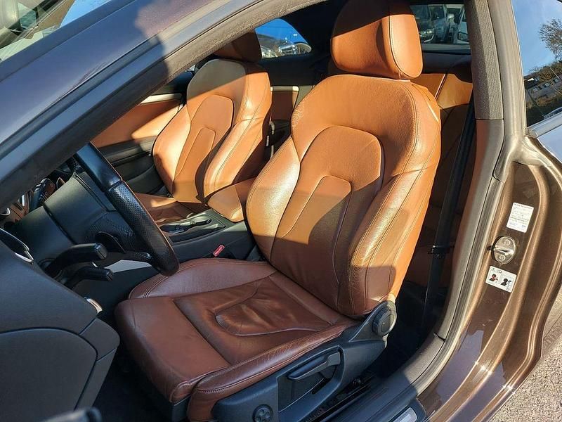 Gebraucht Audi A5 Ambiente 239 PS (175 kW) 2011 Braun Coupé