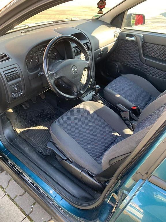 Gebraucht Opel Astra 84 PS (61 kW) 2001 Blau Limousine