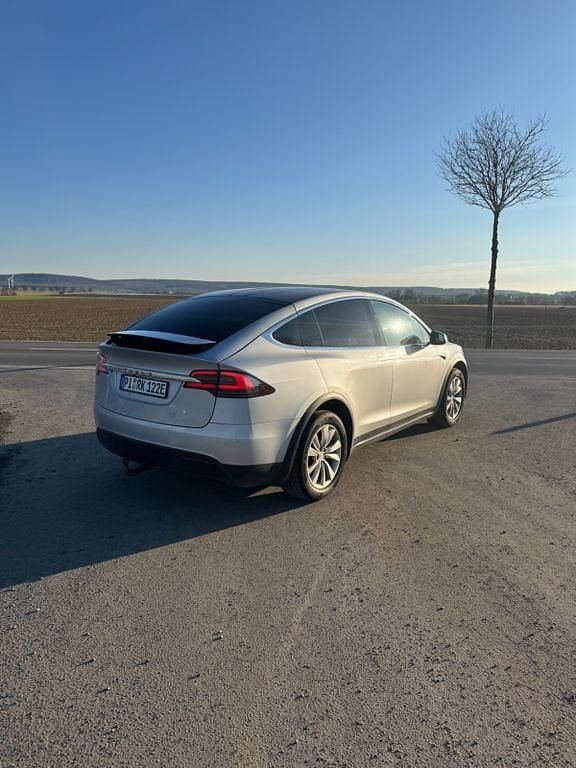 Gebraucht Tesla Model X 244 kW (332 PS) 2017 Silber SUV