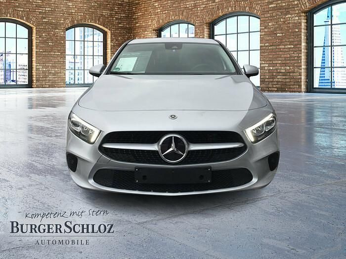 Gebraucht Mercedes A250 Progressive 218 PS (160 kW) 2021 Iridiumsilber metallic Limousine