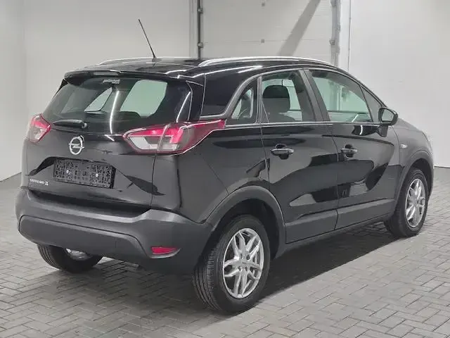 Gebraucht Opel Crossland Edition 131 PS (96 kW) 2020 Diamant schwarz/karbon schwarz SUV