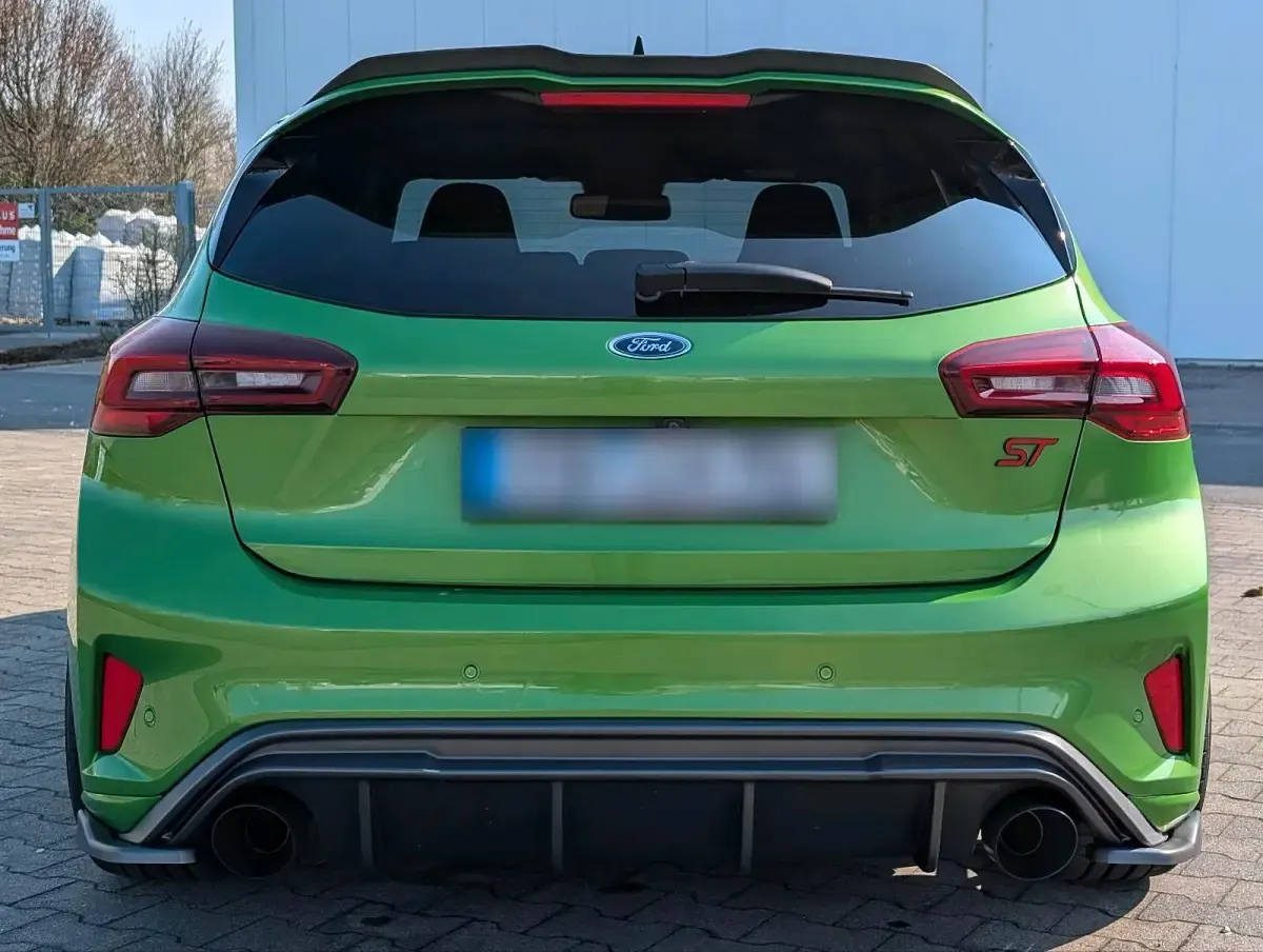Gebraucht Ford Focus ST 280 PS (205 kW) 2023 Grün Limousine