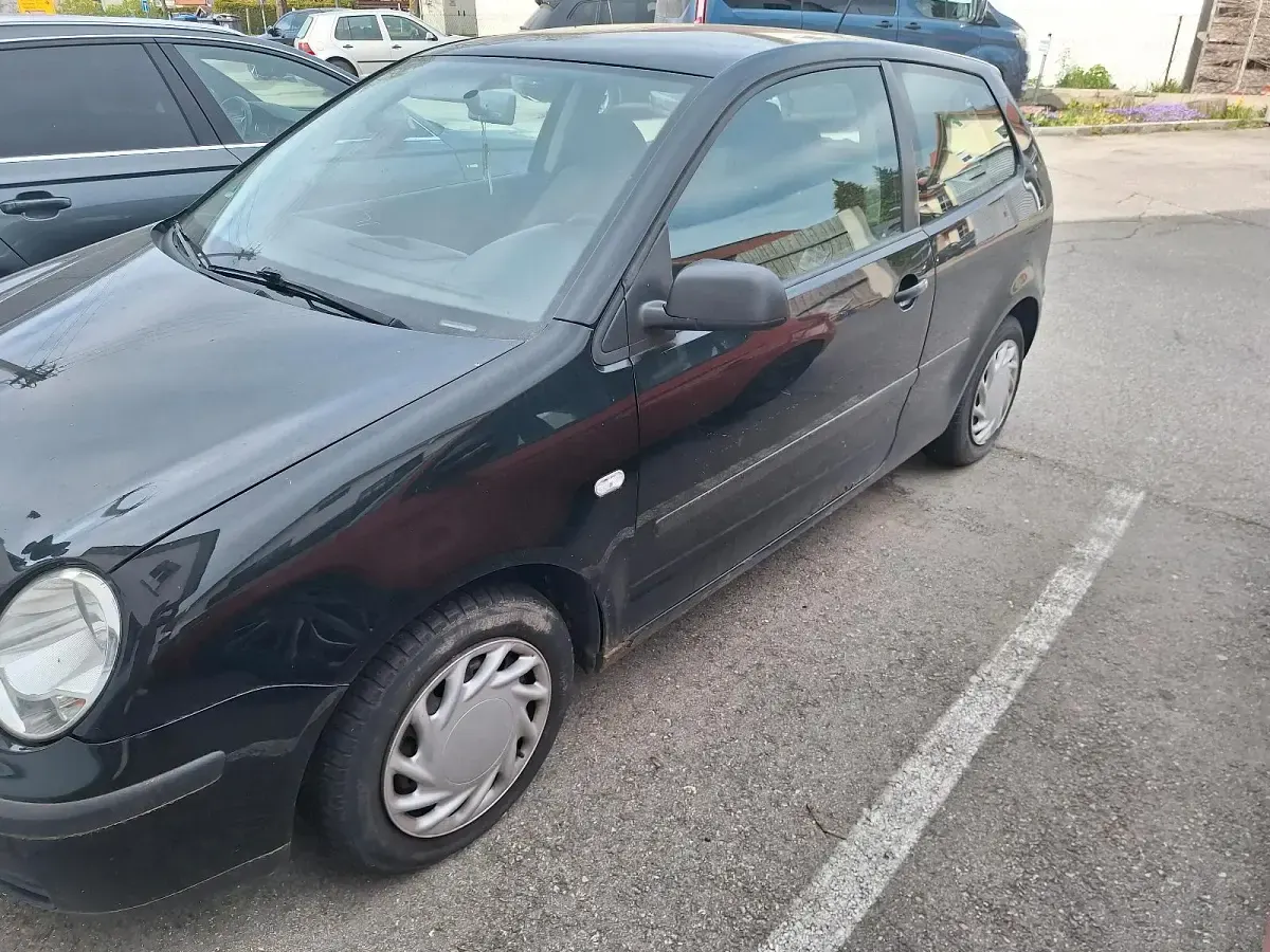 Gebraucht VW Polo 54 PS (39 kW) 2004 Schwarz Kleinwagen