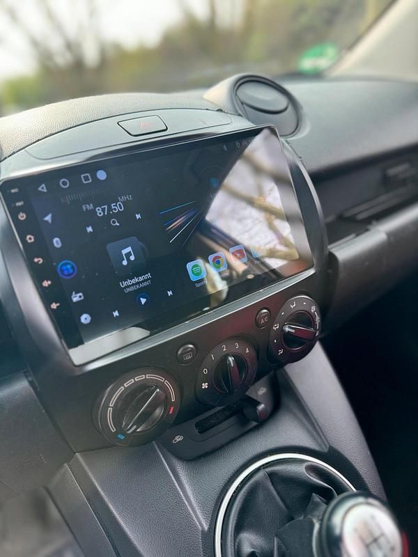 Gebraucht Mazda 2 75 PS (55 kW) 2009 Braun Kleinwagen