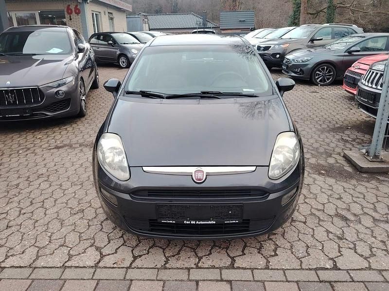 Gebraucht Fiat Punto Dynamic 75 PS (55 kW) 2010 Grau Kleinwagen