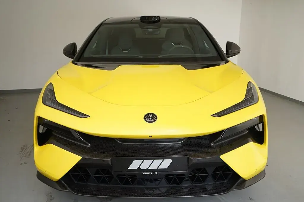 Brugt Lotus Eletre 675 kW (918 HK) 2026 Gul SUV
