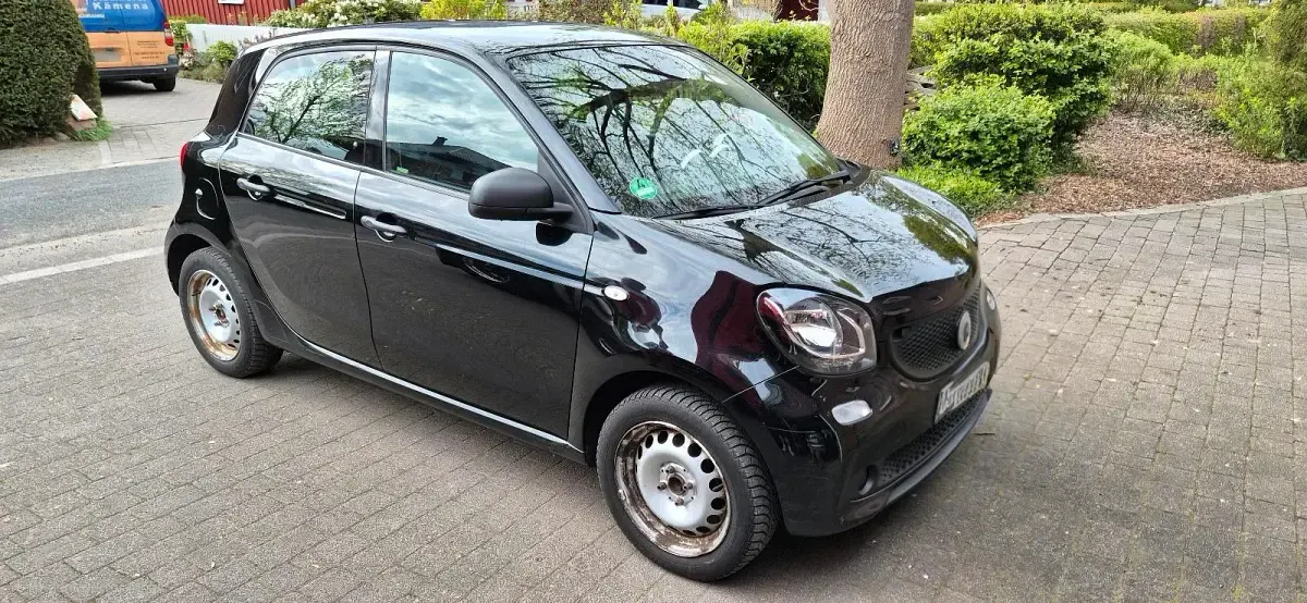 Usata Smart ForFour 70 CV (51 kW) 2015 Nero Utilitaria