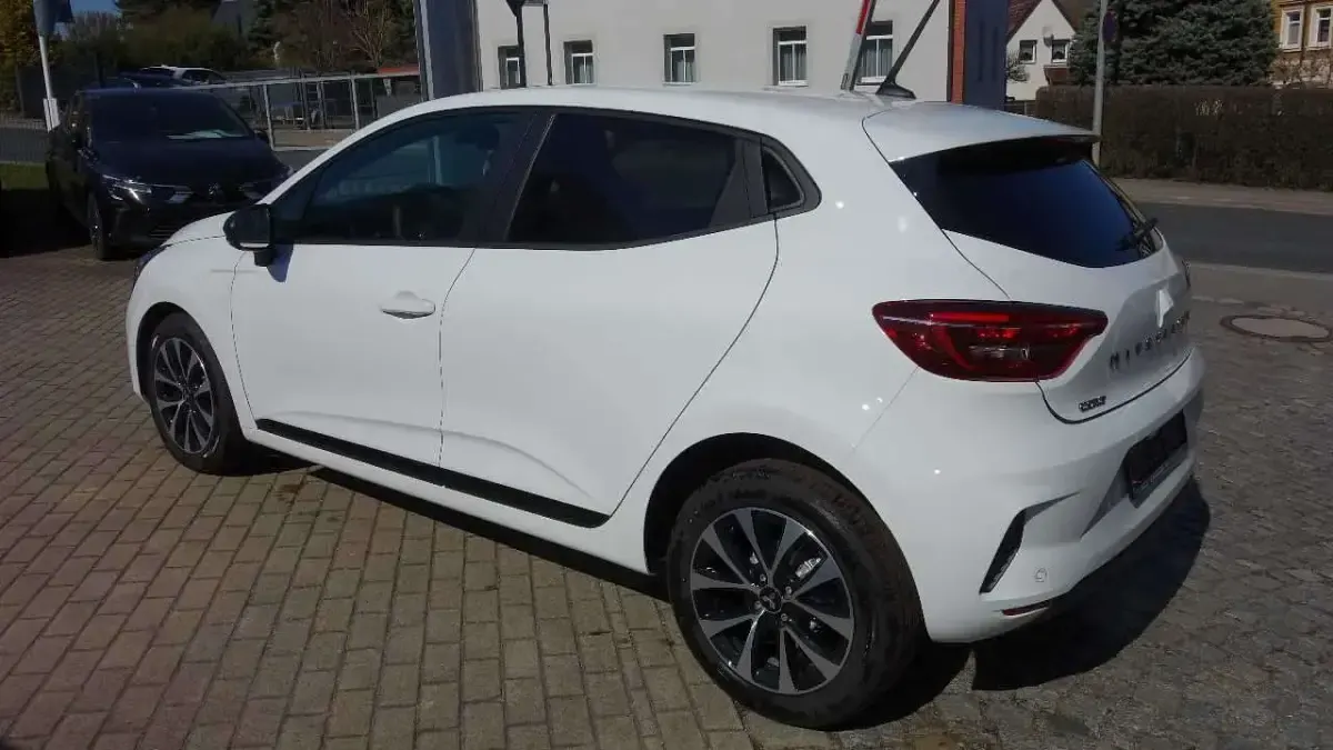 Neu Mitsubishi Colt Plus 91 PS (66 kW) 2025 Weiß Kleinwagen