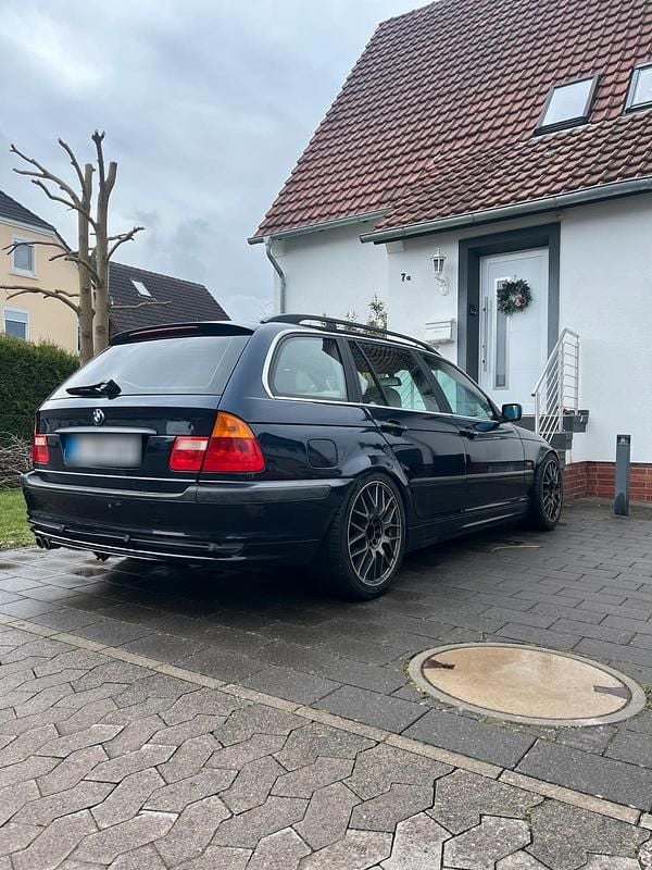 Gebraucht BMW 328 193 PS (141 kW) 1999 Blau Kombi
