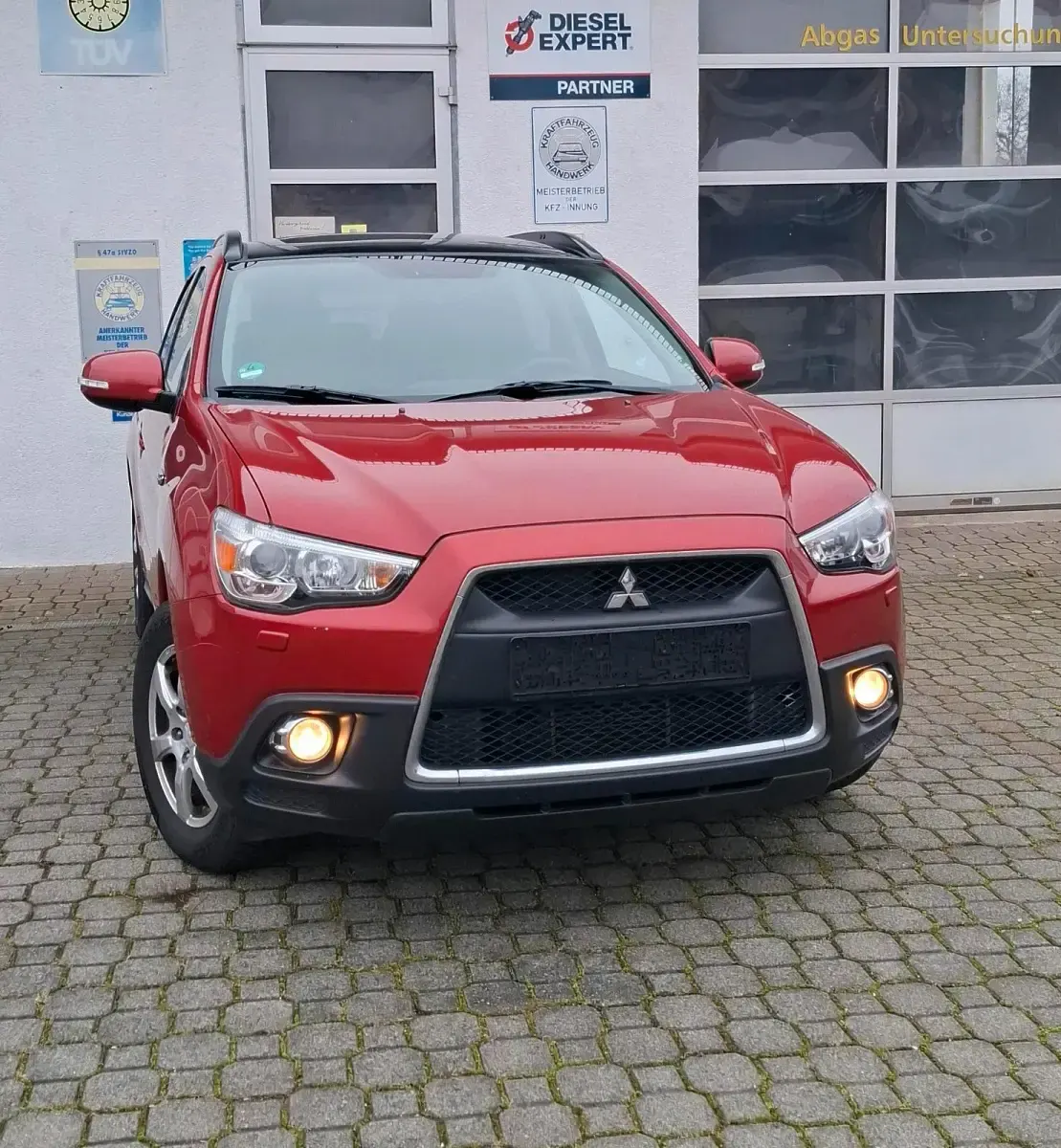Gebraucht Mitsubishi ASX 150 PS (110 kW) 2013 Rot SUV