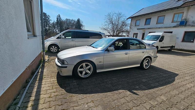 Gebraucht BMW 525 163 PS (119 kW) 2002 Grau Limousine