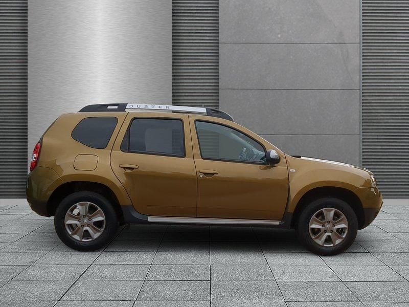 Grün Gebraucht 2016 Dacia Duster Prestige | 12.640 € - Bild 1/4