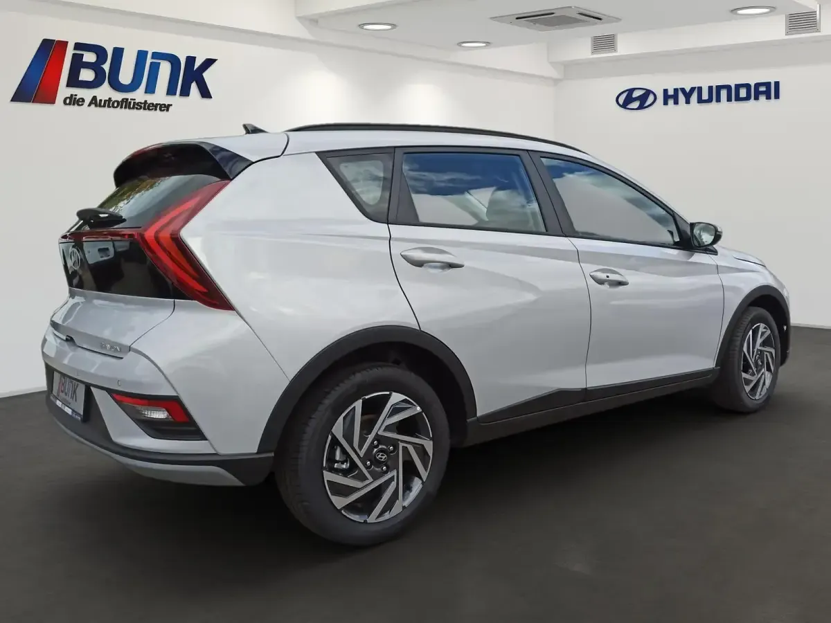 Neu Hyundai Bayon Comfort 101 PS (74 kW) 2025 Lumen grey SUV