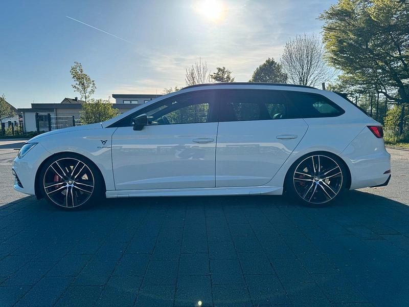 Usata Cupra Leon 300 CV (220 kW) 2017 Bianco Station wagon