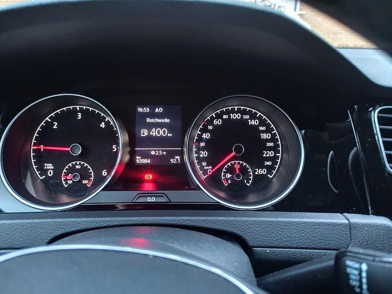 Grau Gebraucht 2018 VW Golf VII Join Kombi | 14.600 € (Fairer Preis) - Bild 1/4