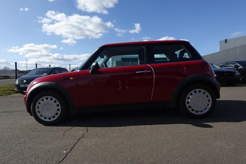 Gebraucht Mini ONE 90 PS (66 kW) 2002 Rot Kleinwagen