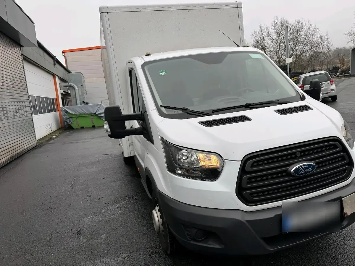 Gebraucht Ford Transit 130 PS (95 kW) 2019 Weiß Van