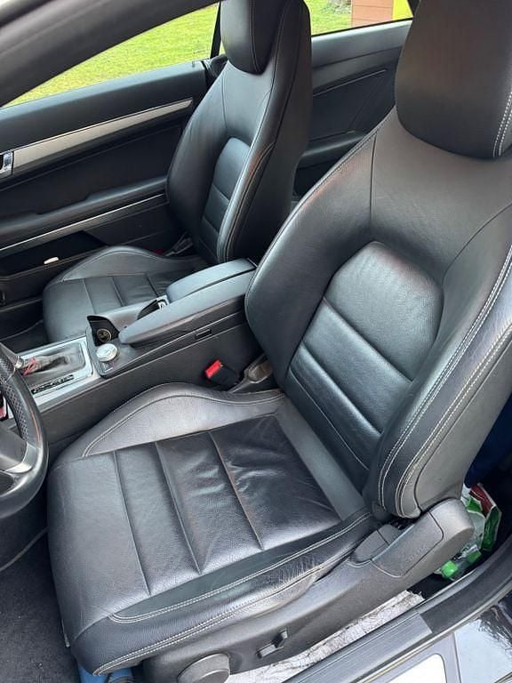 Gebraucht Mercedes E250 Avantgarde 204 PS (150 kW) 2012 Schwarz Coupé