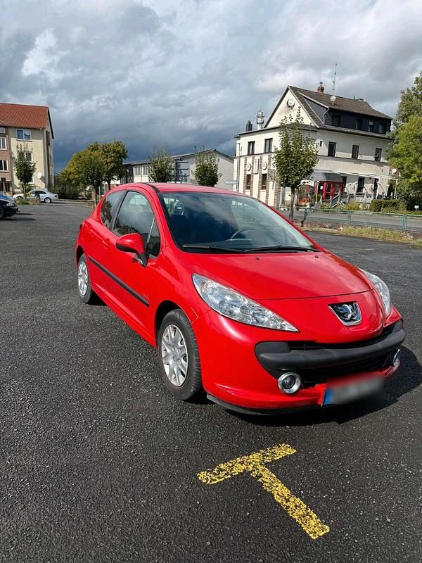 Rot Gebraucht 2008 Peugeot 207 Kleinwagen | 2.699 € (Guter Preis) - Bild 1/4