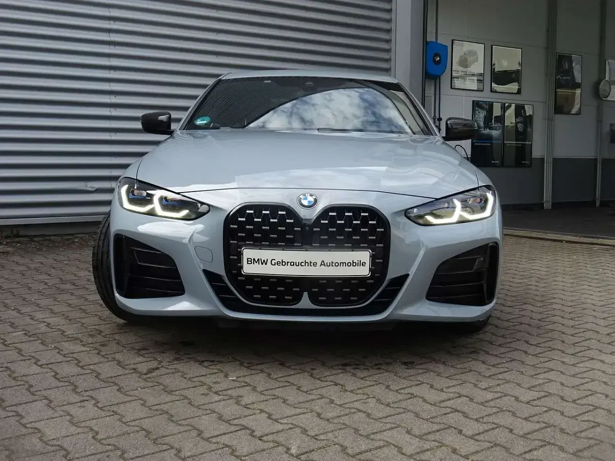 Gebraucht BMW 440 374 PS (275 kW) 2022 M brooklyn grau metallic Coupé