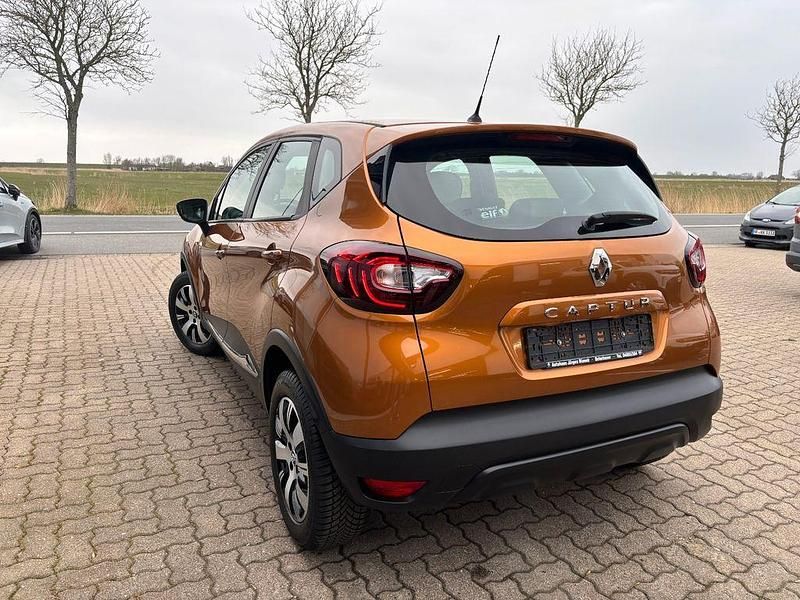 Gebraucht Renault Captur Experience 90 PS (66 kW) 2018 Orange SUV