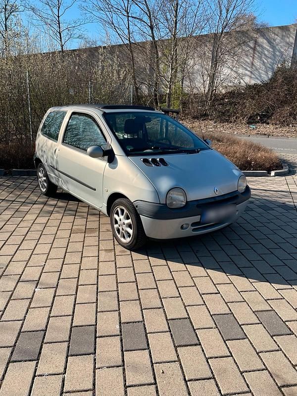Second-hand Renault Twingo 58 CP (42 kW) 2007 Argintiu Hatchback