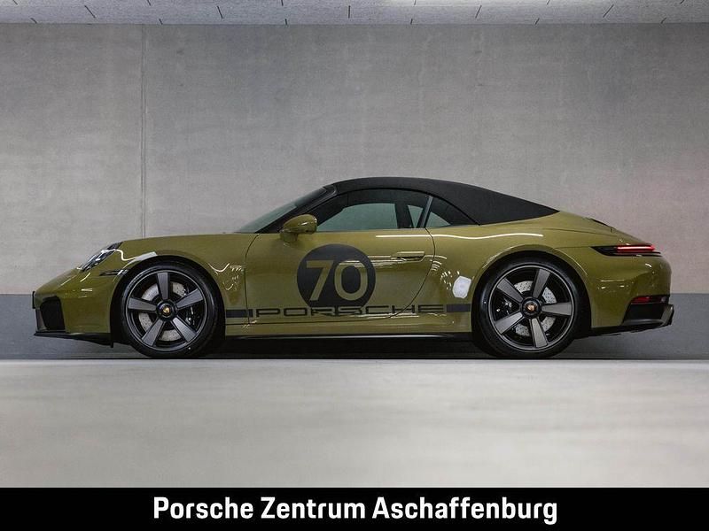 Neu Porsche 911 541 PS (397 kW) 2026 Grün Cabrio