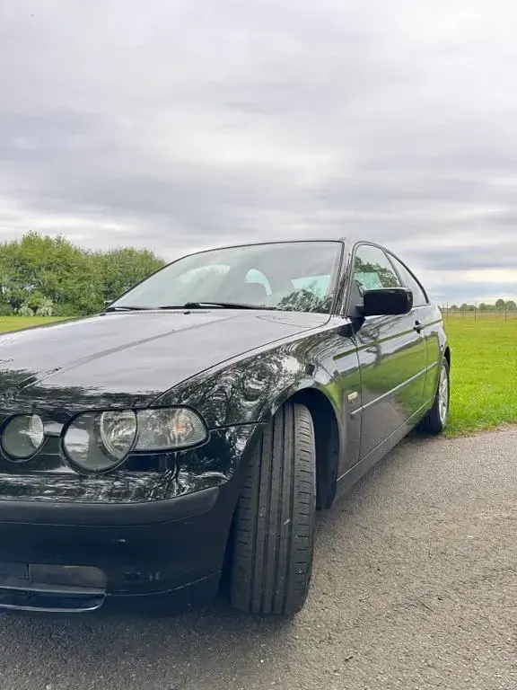 Gebraucht BMW 316 116 PS (85 kW) 2003 Schwarz Limousine