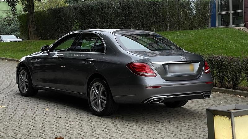 Gebraucht Mercedes E400 340 PS (250 kW) 2018 Grau Limousine