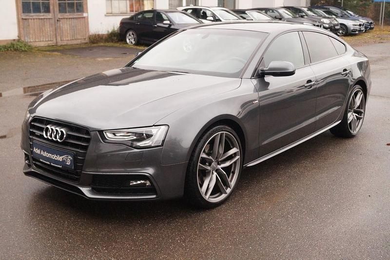 Grau Gebraucht 2016 Audi A5 Sportback S-Line Kleinwagen | 18.445 € (Superpreis) - Bild 1/4