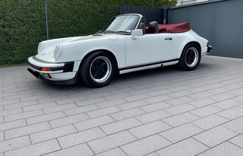 Weiß Gebraucht 1987 Porsche 911 Carrera Cabriolet Cabrio | 89.500 € - Bild 1/4