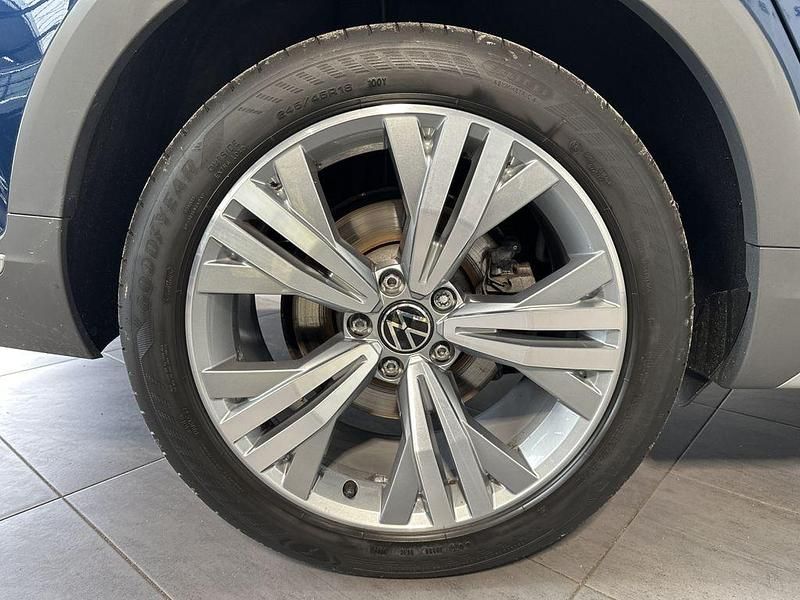 Gebraucht VW Passat Alltrack 200 PS (147 kW) 2021 Aquamarinblau Kombi