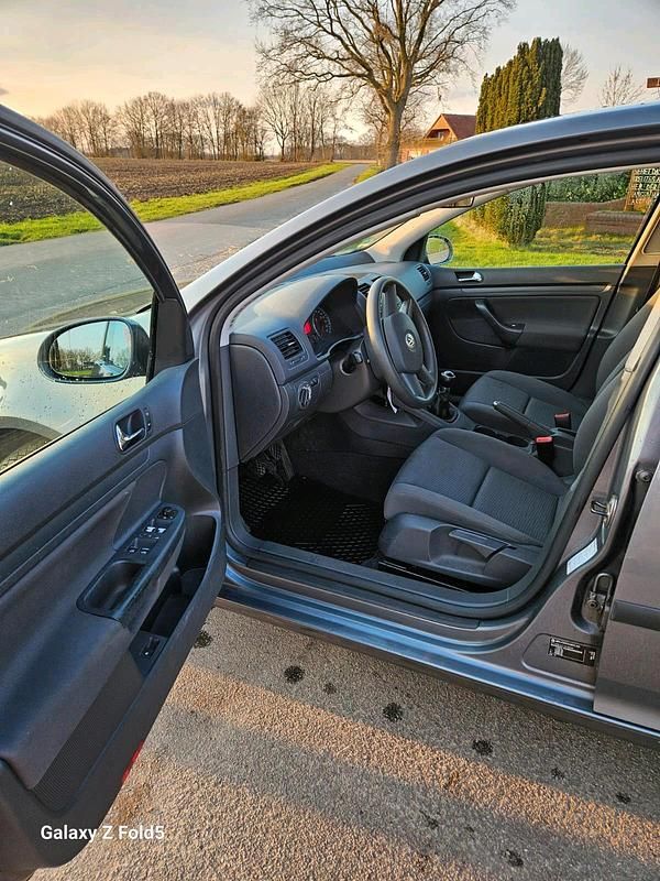 Gebraucht VW Golf IV 90 PS (66 kW) 2004 Kleinwagen