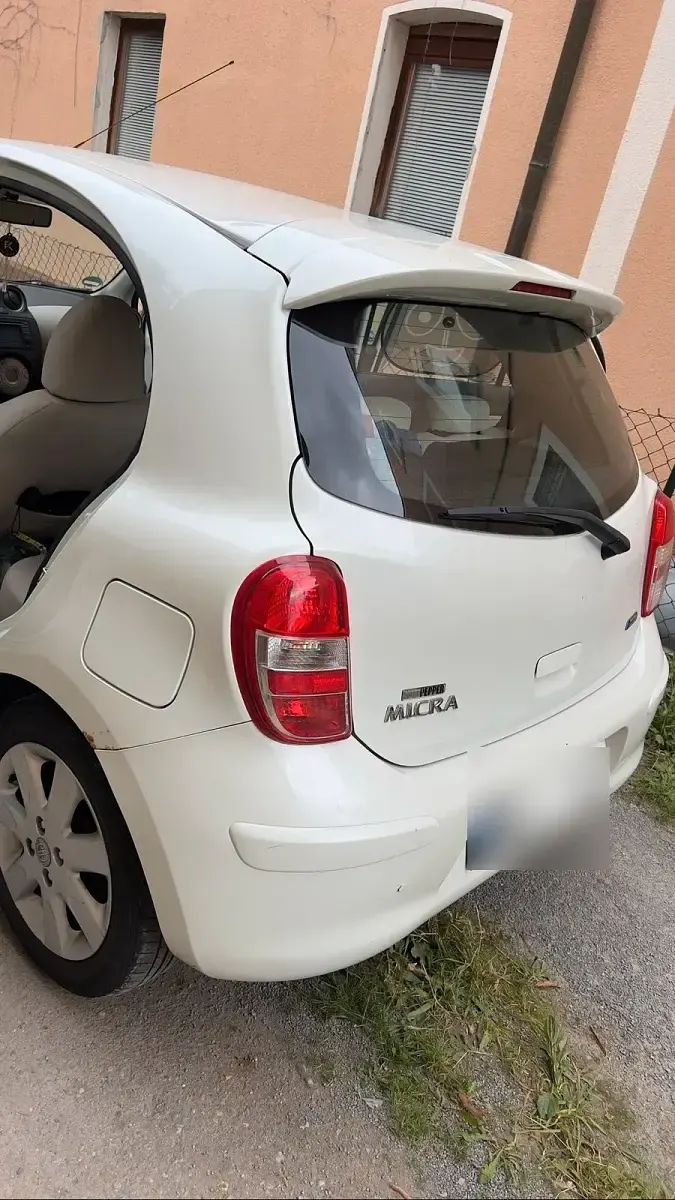 Gebraucht Nissan Micra 80 PS (58 kW) 2012 Weiß Kleinwagen