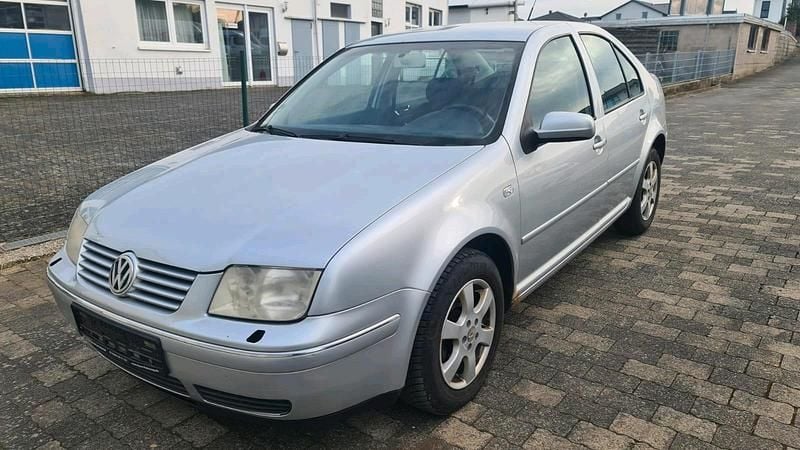 Gebraucht VW Bora Pacific 115 PS (84 kW) 2004 Silber Limousine