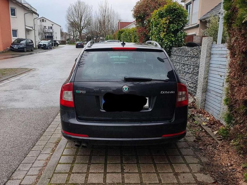 Second-hand Skoda Octavia RS 170 CP (125 kW) 2011 Negru Break