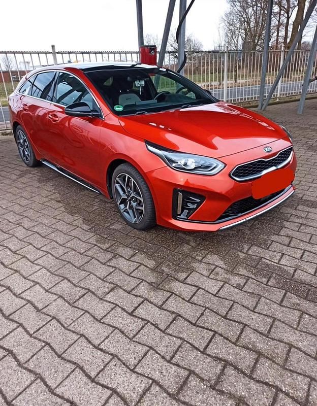 Gebraucht Kia ProCeed 136 PS (100 kW) 2020 Orange Kombi