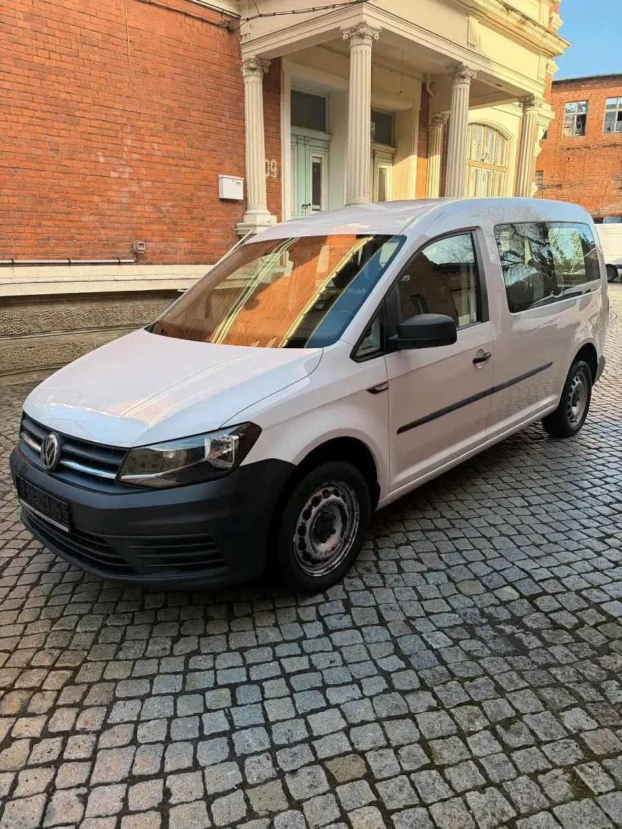 Gebraucht VW Caddy 102 PS (75 kW) 2020 Weiß Van / Kleinbus