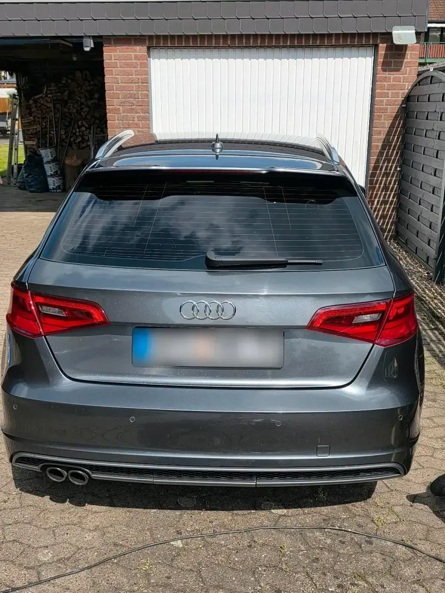 Gebraucht Audi A3 S-Line 150 PS (110 kW) 2015 Grau Limousine