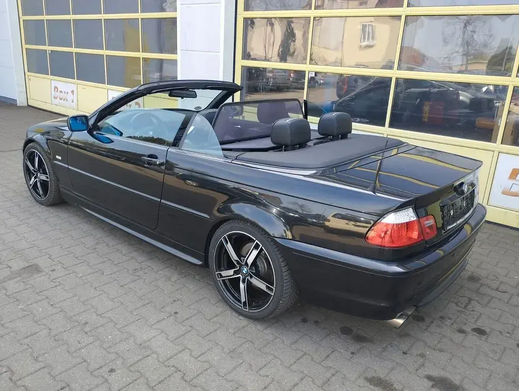 Gebraucht BMW 320 Cabriolet Sport Line 170 PS (125 kW) 2003 Schwarz Cabrio