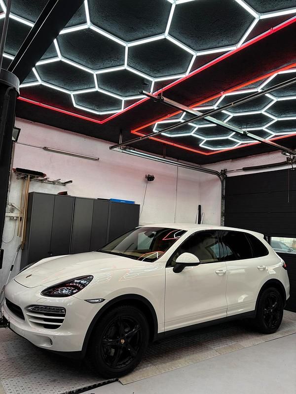 Gebraucht Porsche Cayenne 245 PS (180 kW) 2011 Weiß SUV