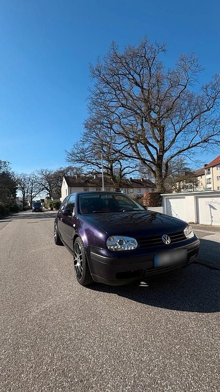 Gebraucht VW Golf IV 75 PS (55 kW) 2002 Violet Kleinwagen