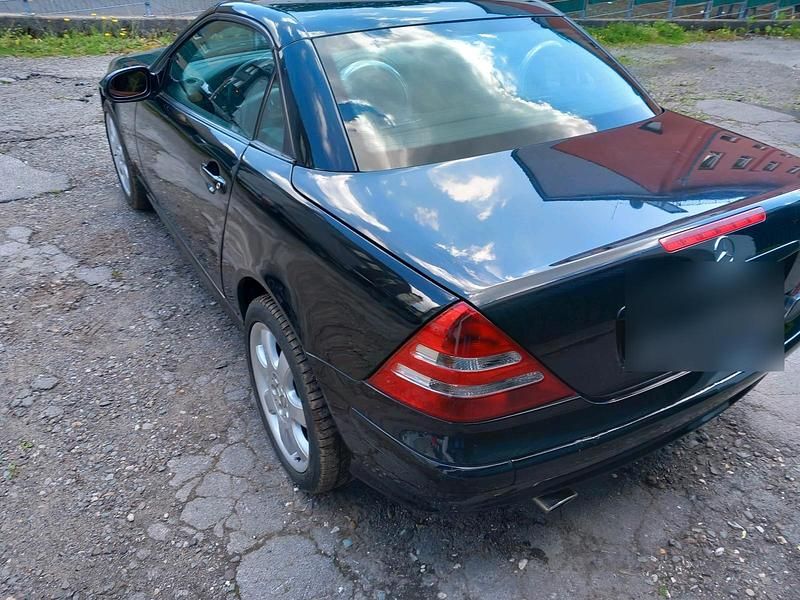 Gebraucht Mercedes SLK320 218 PS (160 kW) 2000 Schwarz Cabrio