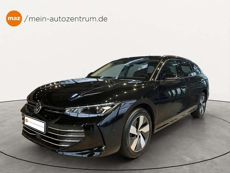 Mythos black Gebraucht 2025 VW Passat Business Kombi | 33.970 € (Guter Preis) - Bild 1/4