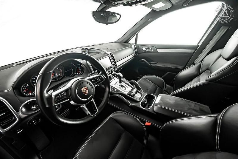 Gebraucht Porsche Cayenne GTS 441 PS (324 kW) 2015 Grau SUV