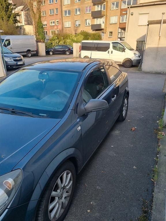 Gebraucht Opel Astra GTC 90 PS (66 kW) 2009 Blau Limousine